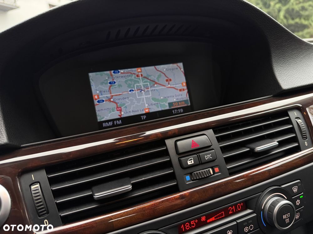 BMW Seria 3 320i Edition Exclusive - 18