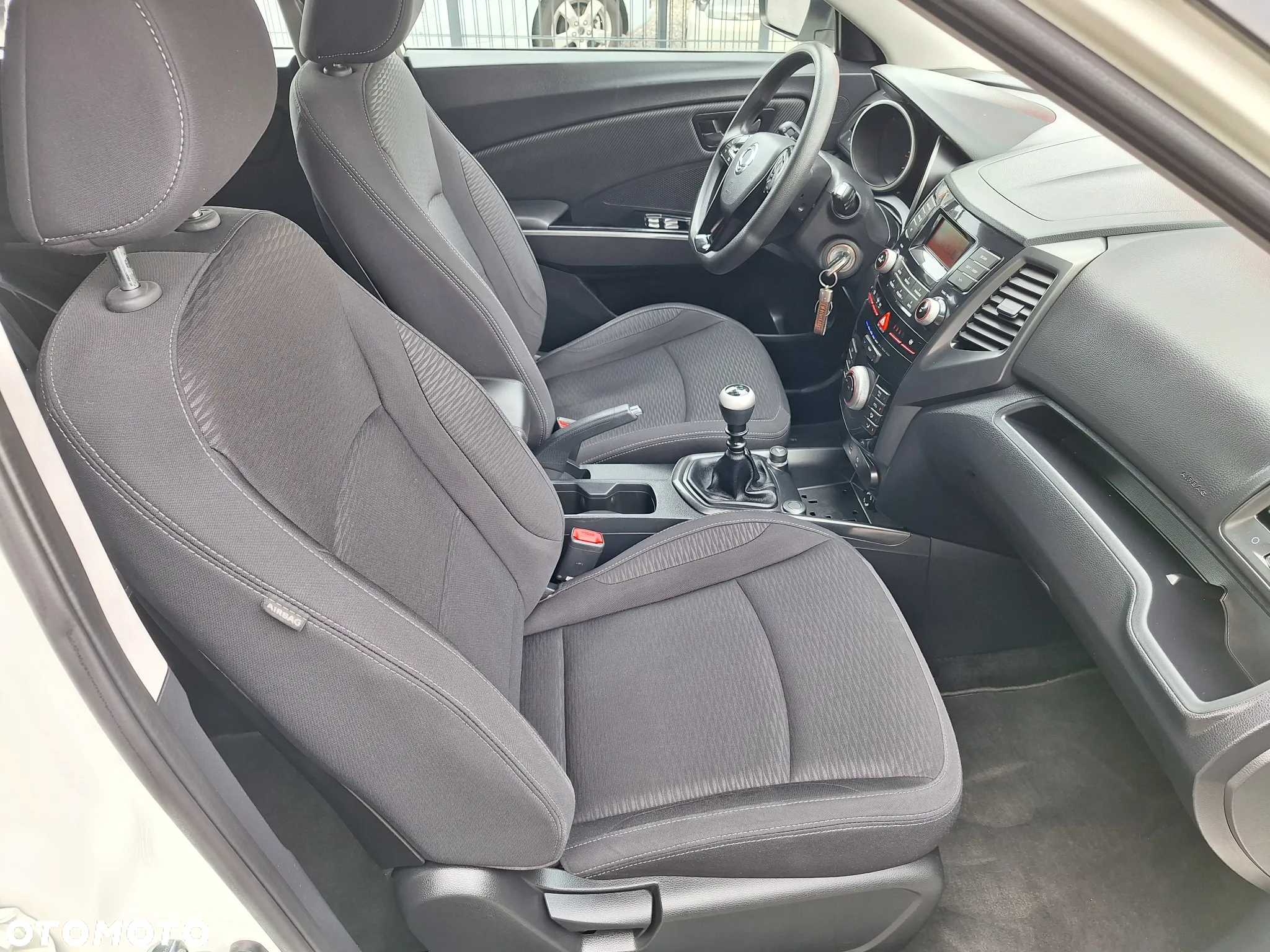 SsangYong/KGM XLV - 27