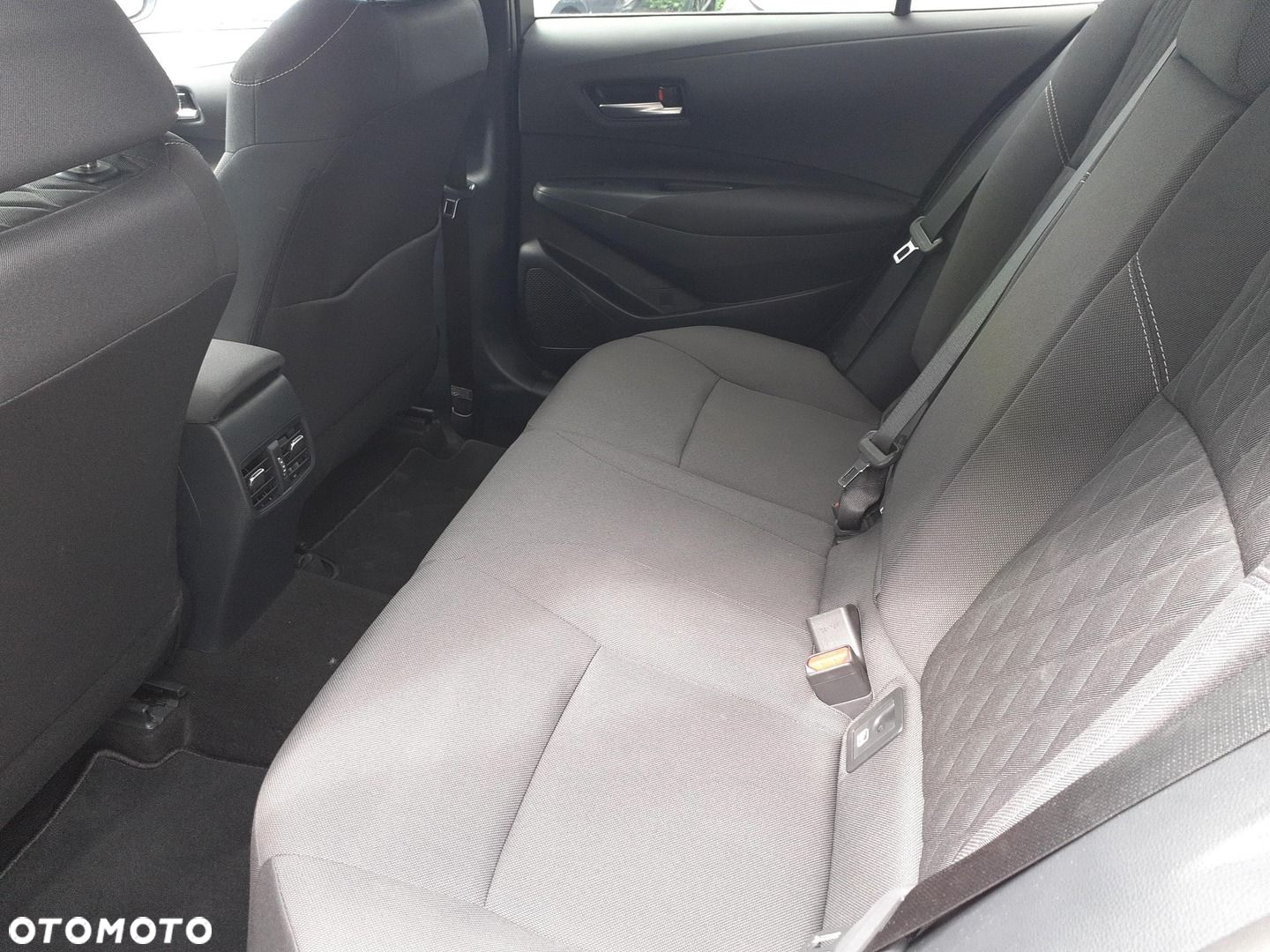 Toyota Corolla - 11