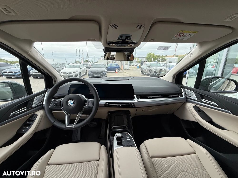 BMW Seria 2 220i AT MHEV - 10