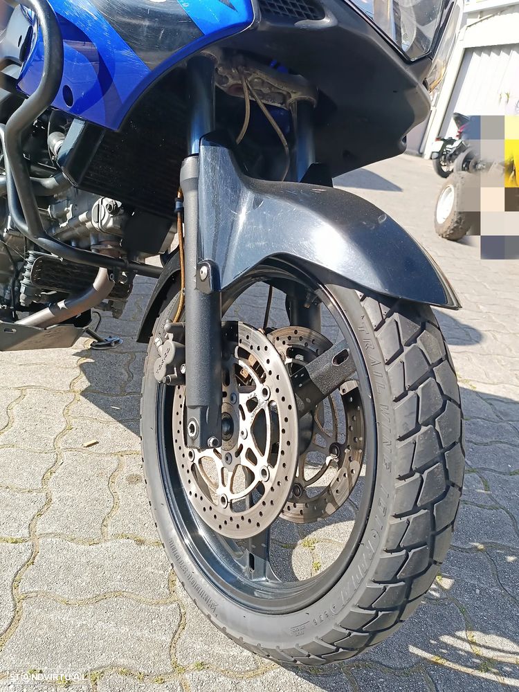 Suzuki v-strom DL - 10