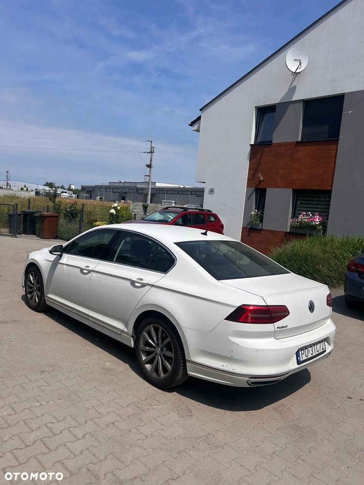 Volkswagen Passat ver-2-0-tdi-scr-trendline-dsg - 3