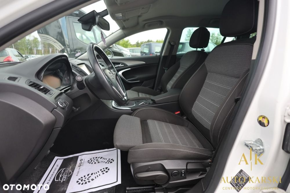 Opel Insignia - 15