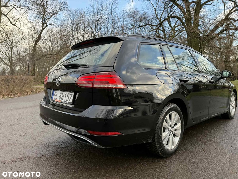 Volkswagen Golf 1.6 TDI BMT Comfortline - 23