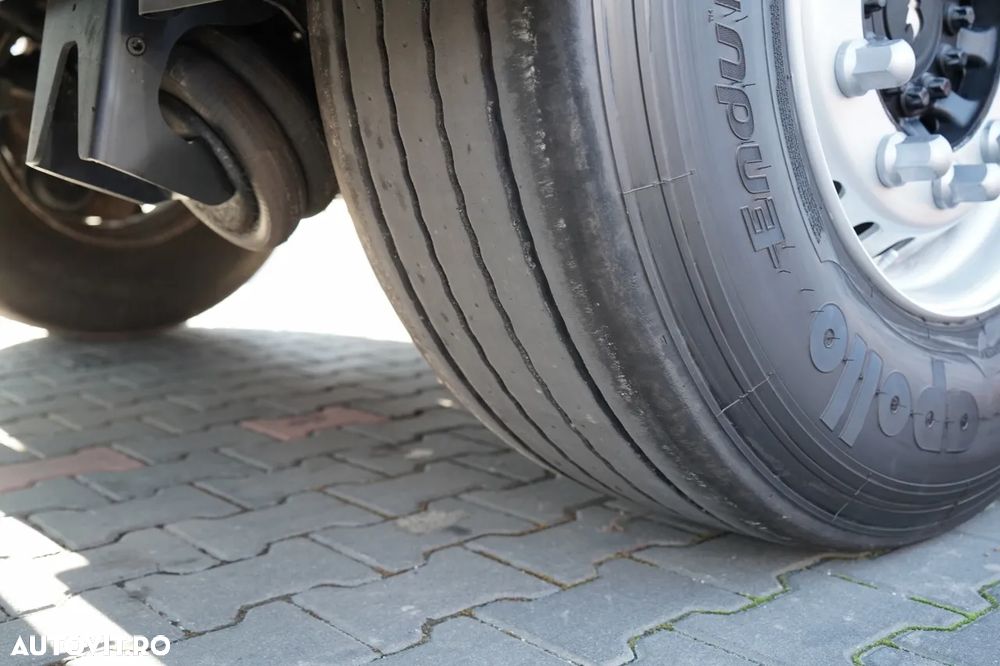 Schmitz Cargobull CORTINĂ / STANDARD / REMORCA DIN OȚEL - 9 M / ACOPERIȘ CULISANT / AXĂ CULISANTĂ / 2021 - 22