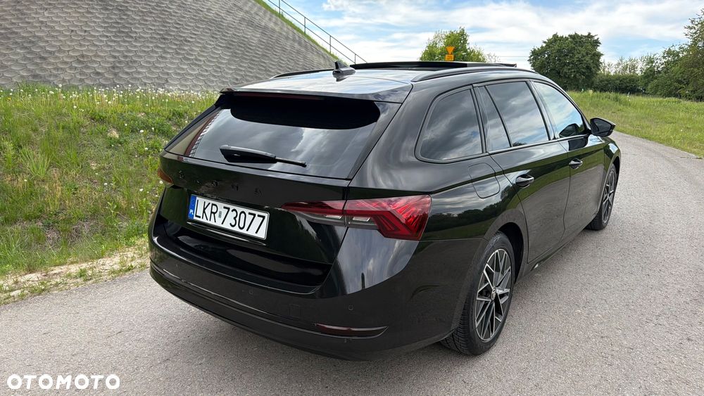 Skoda Octavia 2.0 TDI DSG Edition - 2
