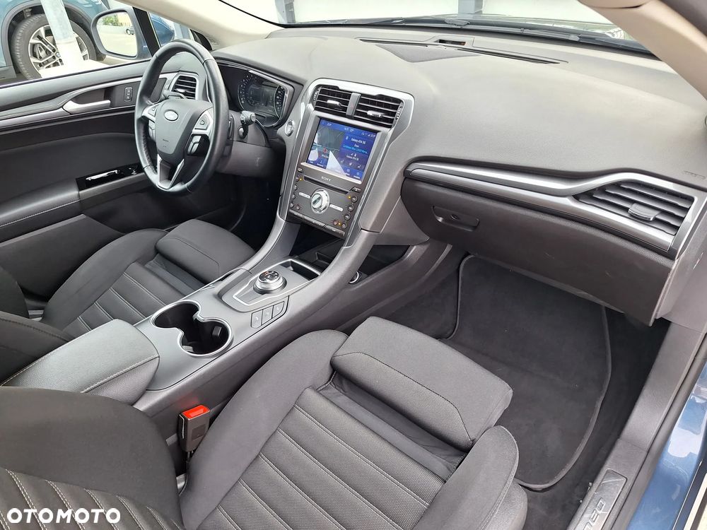 Ford Mondeo 2.0 EcoBlue Titanium - 25