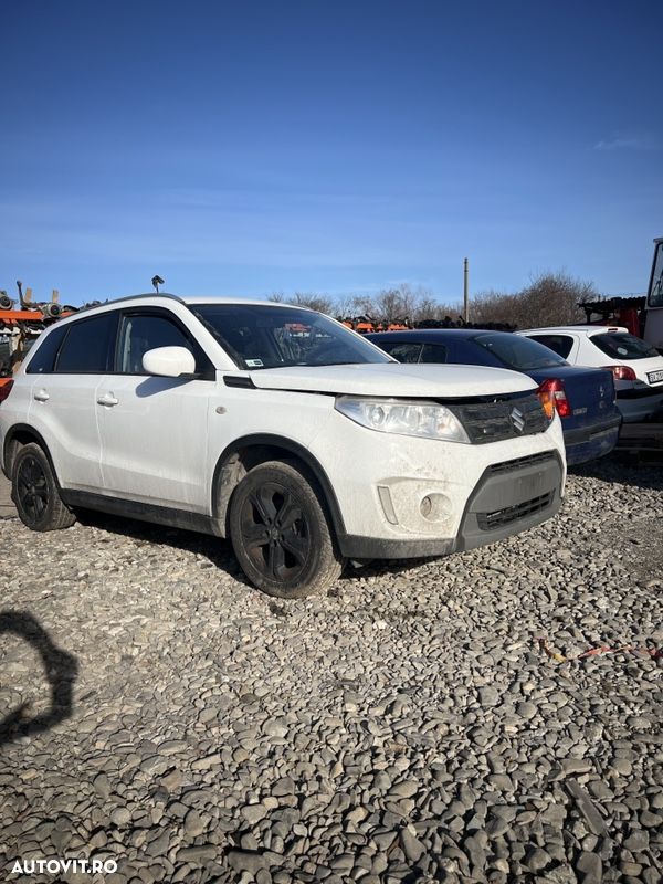Dezmembrez Suzuki vitara 1.6 benzină 2016 - 1