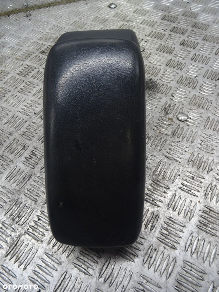 AUDI A3 8P 03-07 2.0 TDI PODŁOKIETNIK ŚRODKOWY 8P08642078 - 2