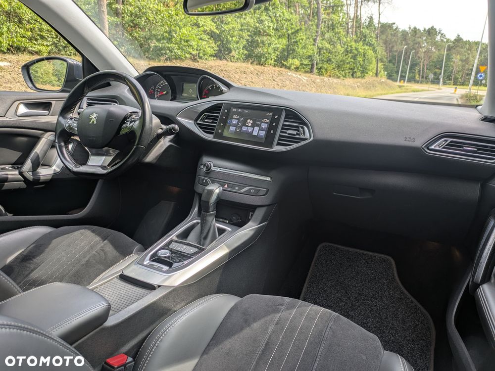 Peugeot 308 BlueHDi FAP 150 Stop&Start Automatik Allure - 18
