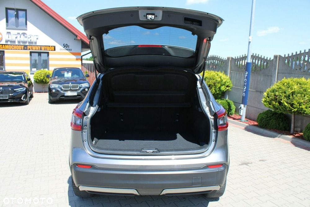 Nissan Qashqai 1.3 DIG-T N-Connecta EU6d - 35