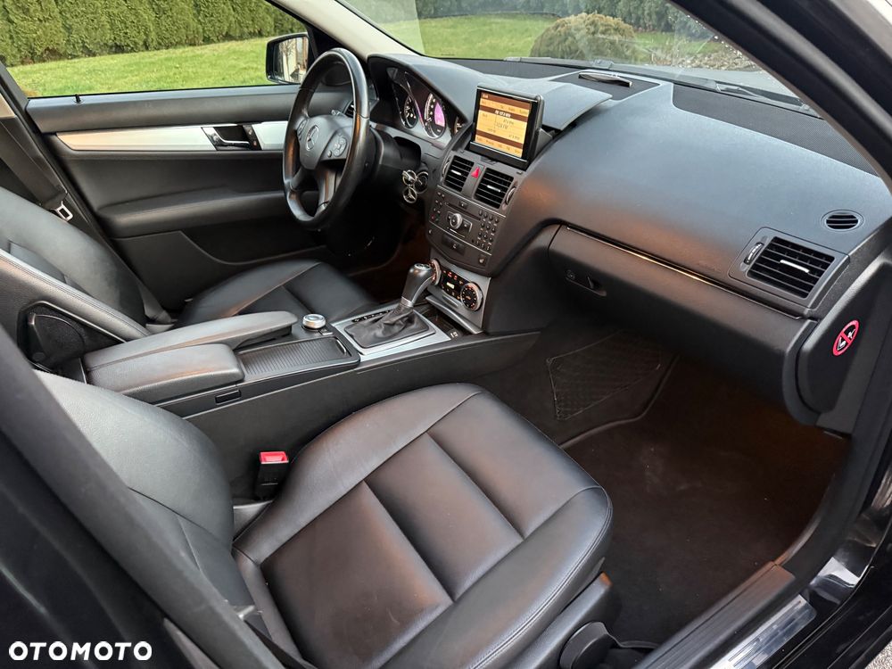 Mercedes-Benz Klasa C 250 CDI 7G-TRONIC Avantgarde Edition - 33