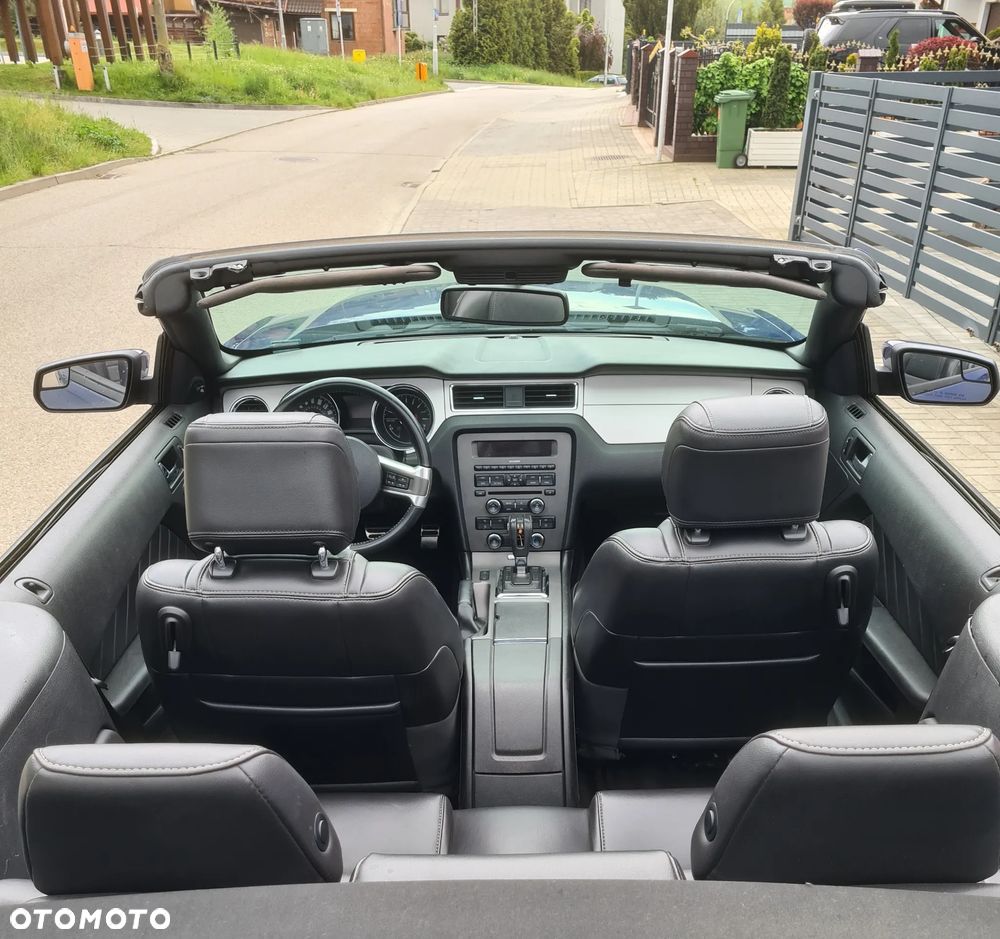 Ford Mustang 3.7 V6 Premium - 11