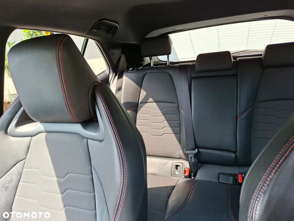 Toyota Corolla 1.8 Hybrid Selection - 7