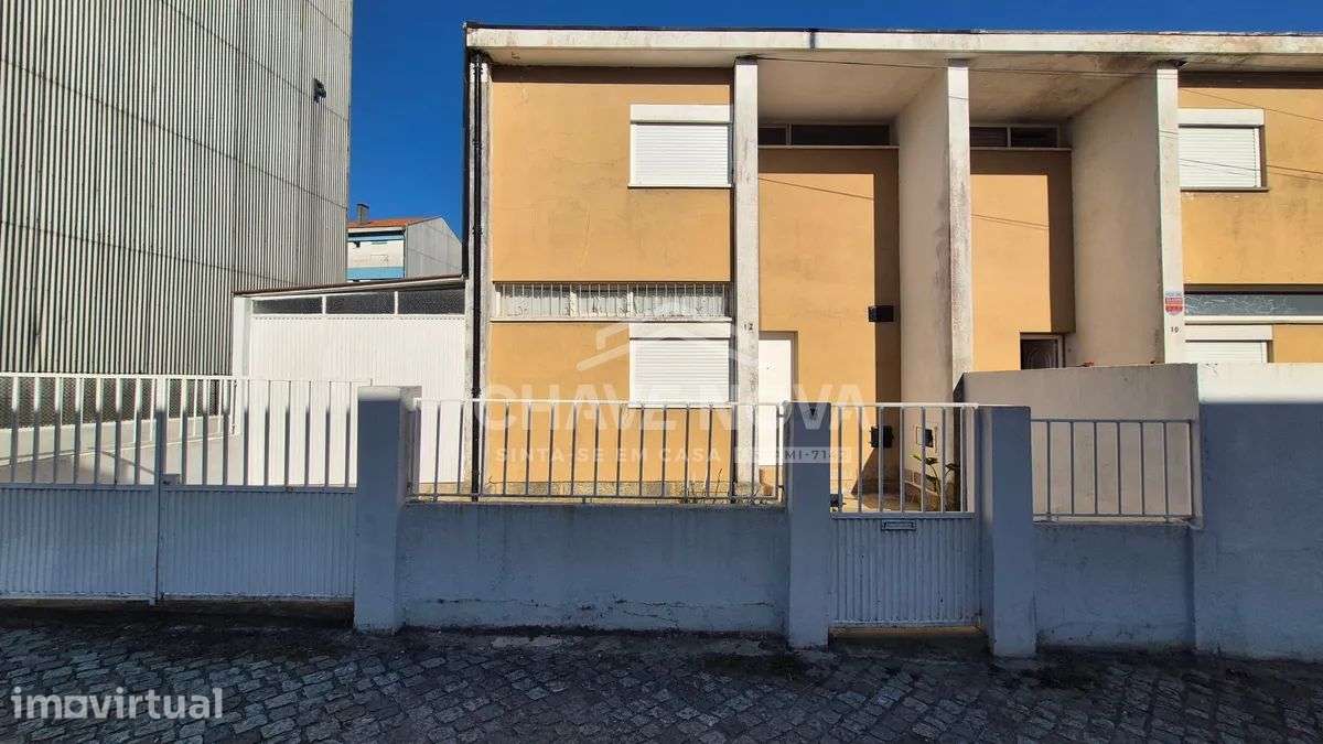 Moradia T2+1 | Urbanização do Cedro, Mafamude - Grande imagem: 2/30