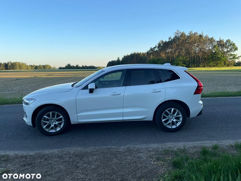 Volvo XC 60 T5 AWD Drive-E Momentum - 4