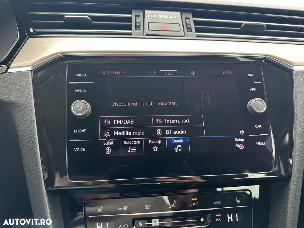 Volkswagen Passat 2.0 TDI DSG Highline - 26