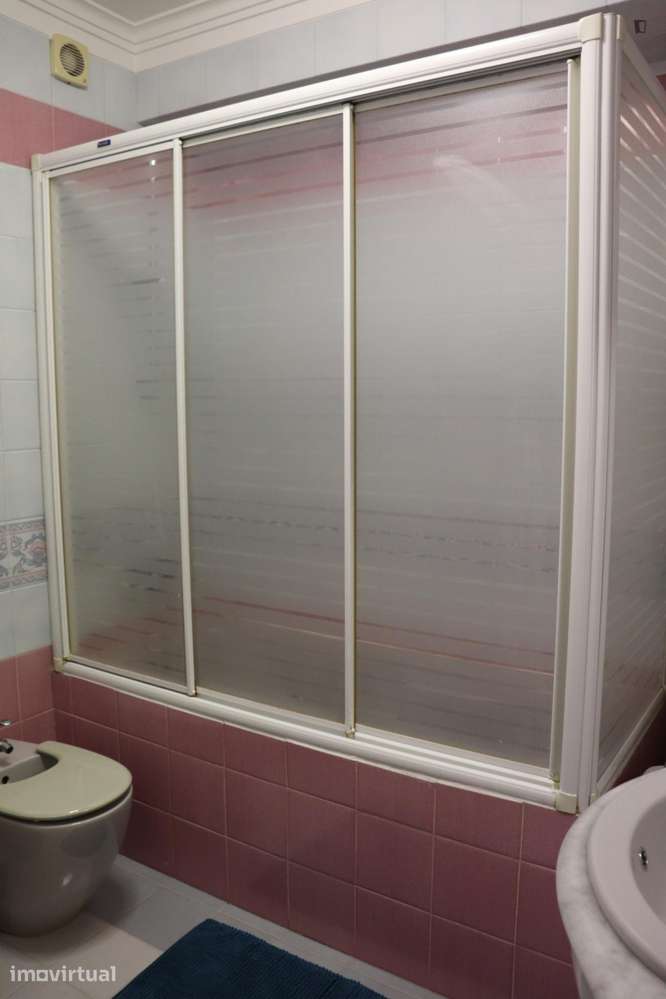 Apartamento com 2 quartos - localizado em Lisbon - Grande imagem: 2/24