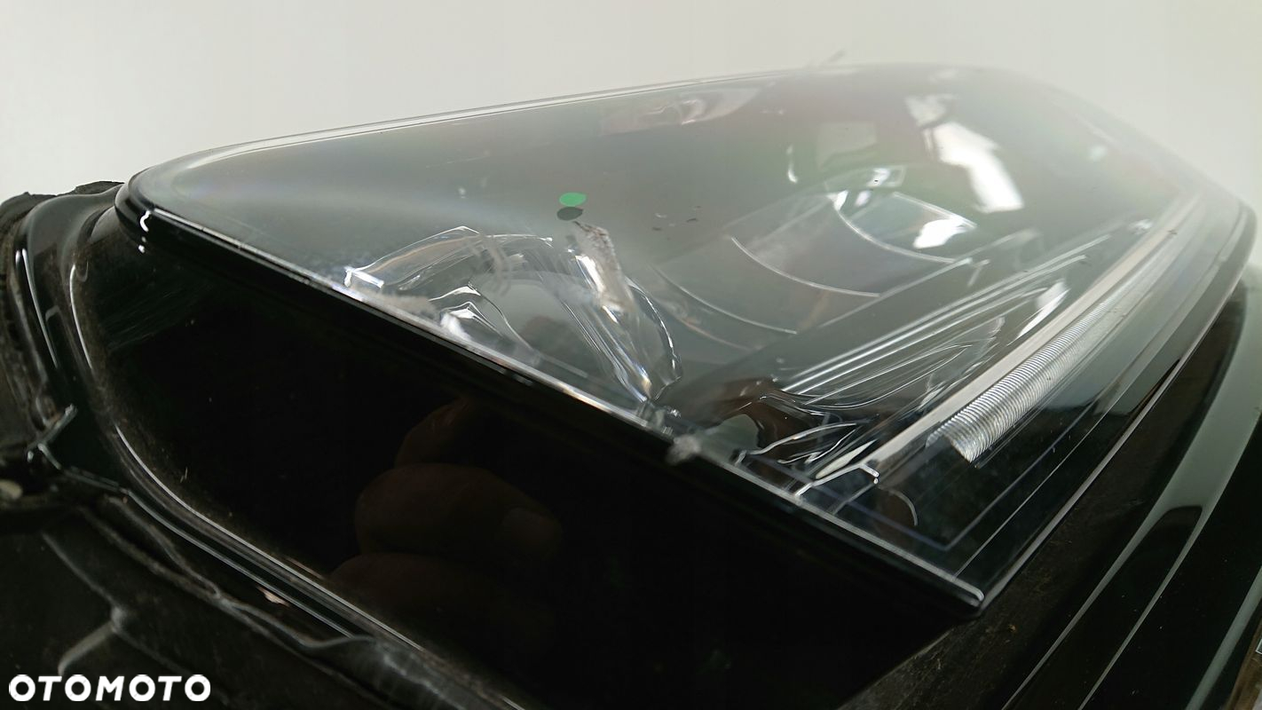 Skoda Karoq 57b LED lampa prawa przednia - 5