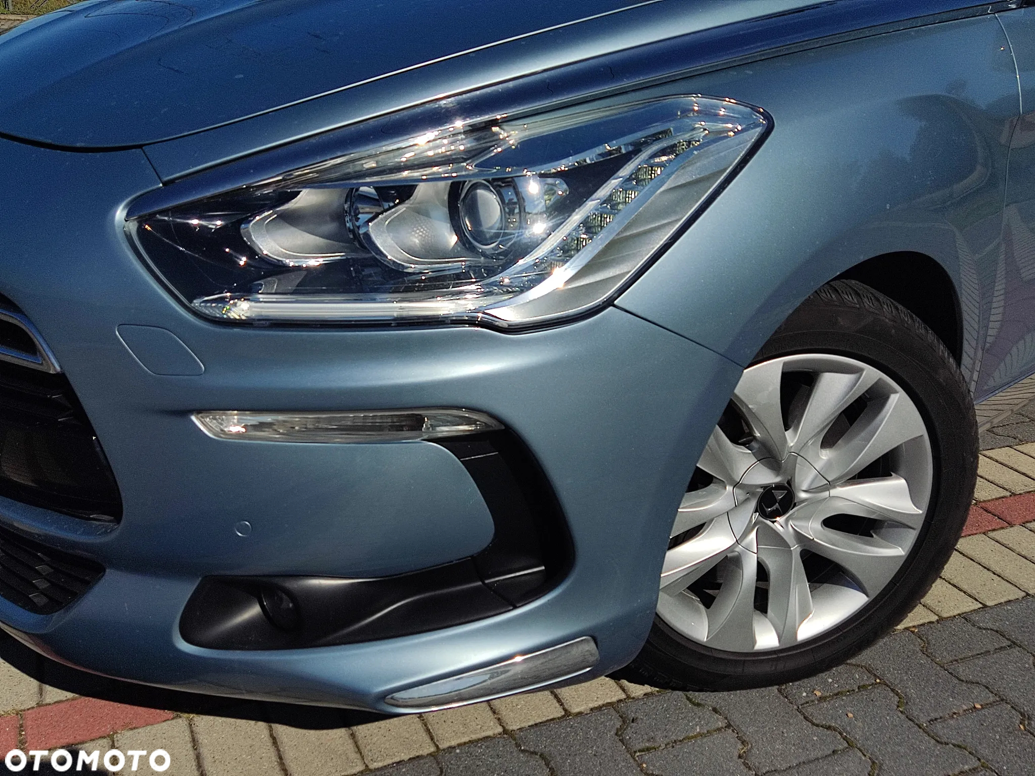 Citroën DS5 HDi 165 Business - 14