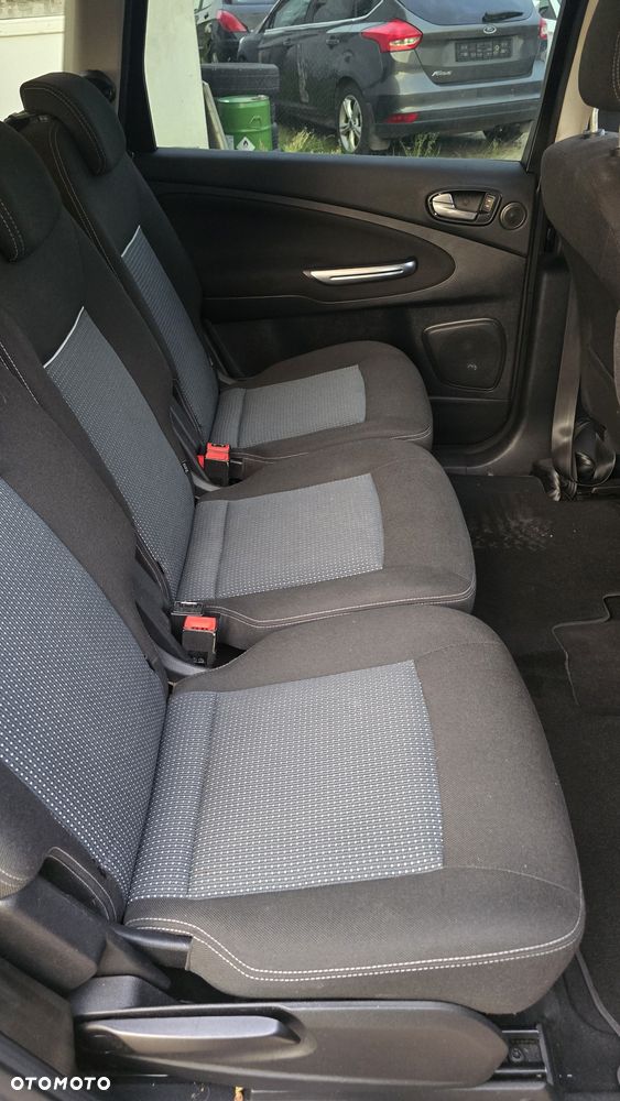 Ford S-Max - 7