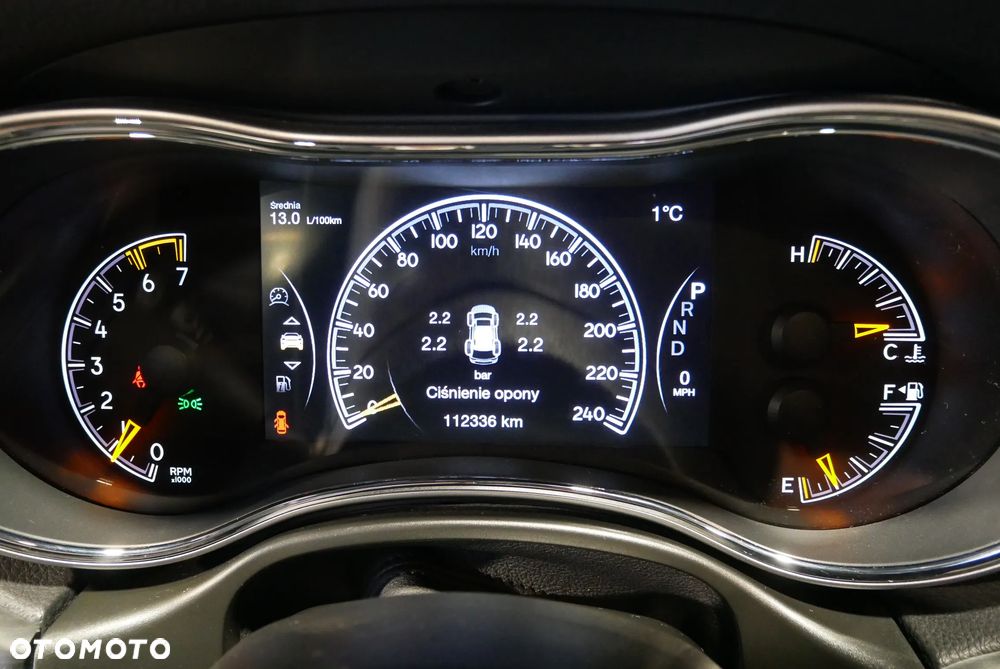 Jeep Grand Cherokee - 25