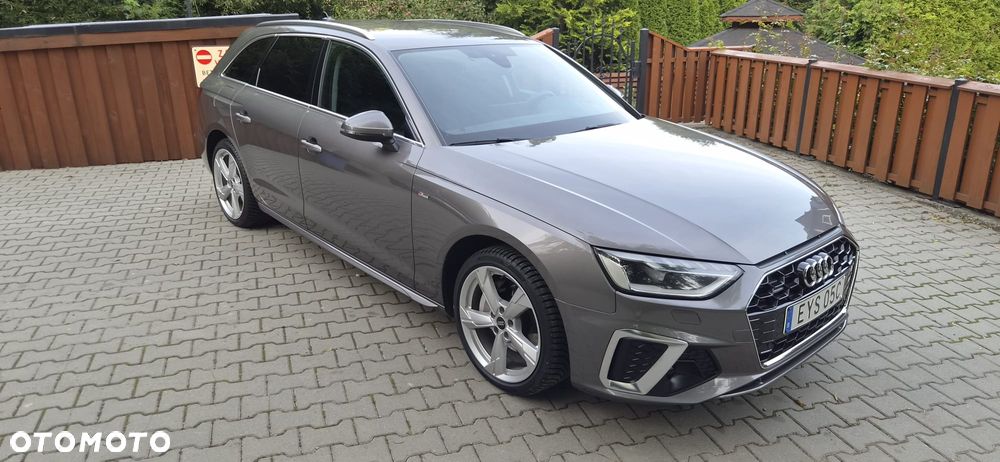 Audi A4 Avant 40 TDI quattro S tronic S line - 1