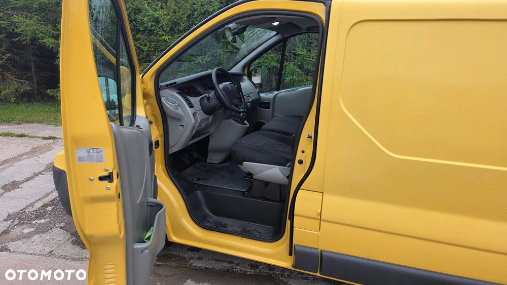 Renault Trafic - 10