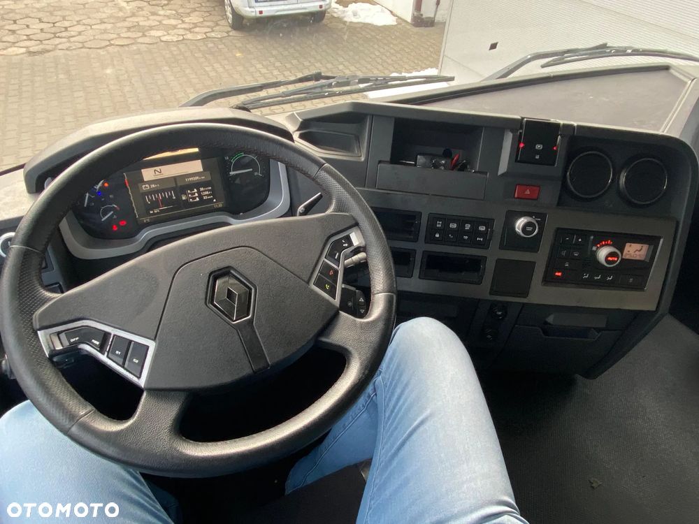 Renault T460 X-LOW / MEGA (LOW DECK) - 22