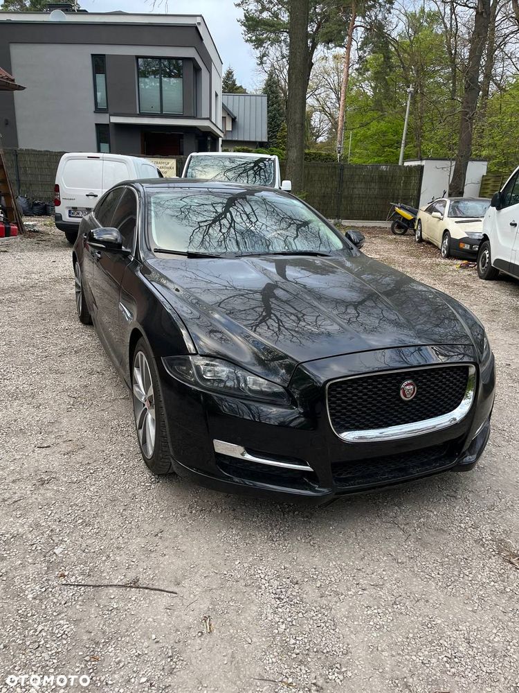 Jaguar XJ - 2