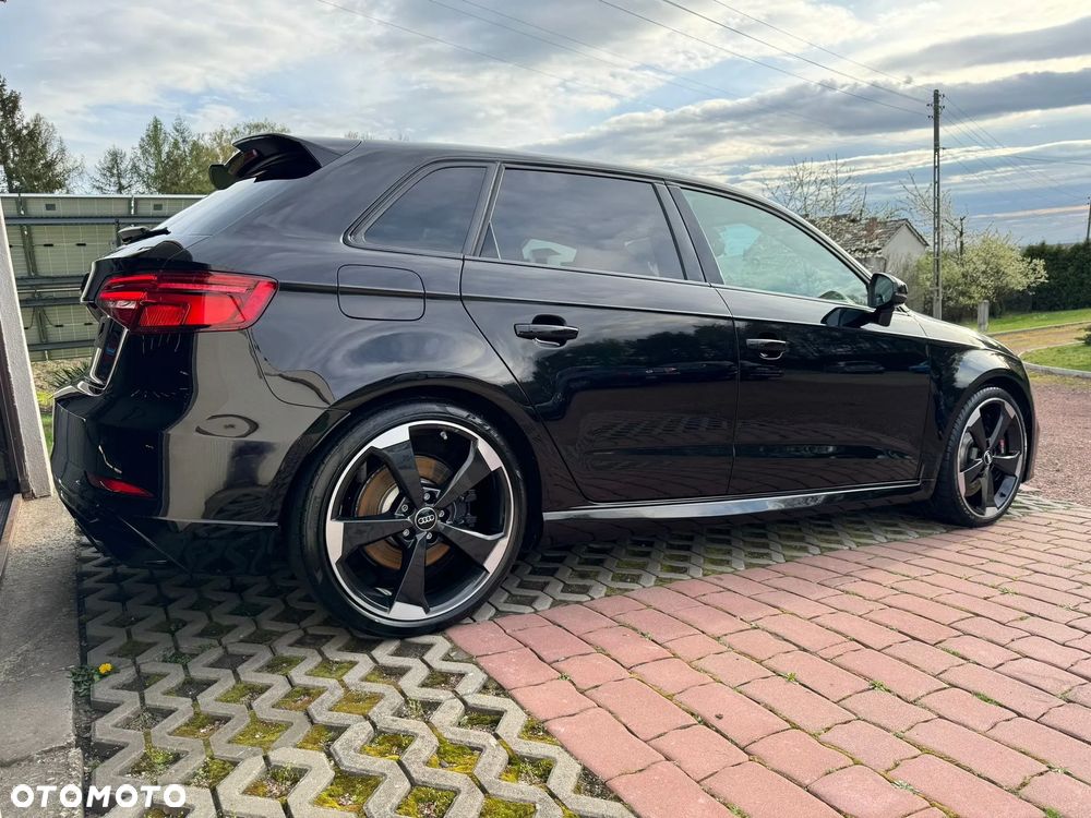 Audi RS3 Sportback - 1