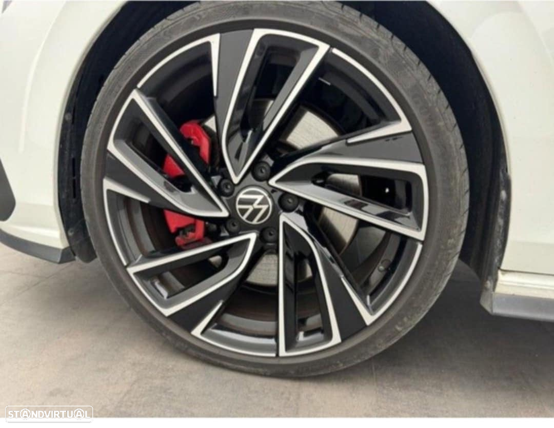 VW Golf 2.0 TSI GTI DSG - 11