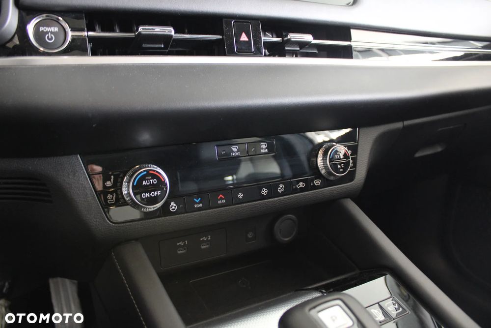 Mitsubishi Outlander Instyle - 24