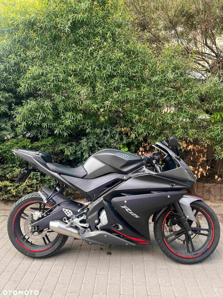 Yamaha YZF - 1