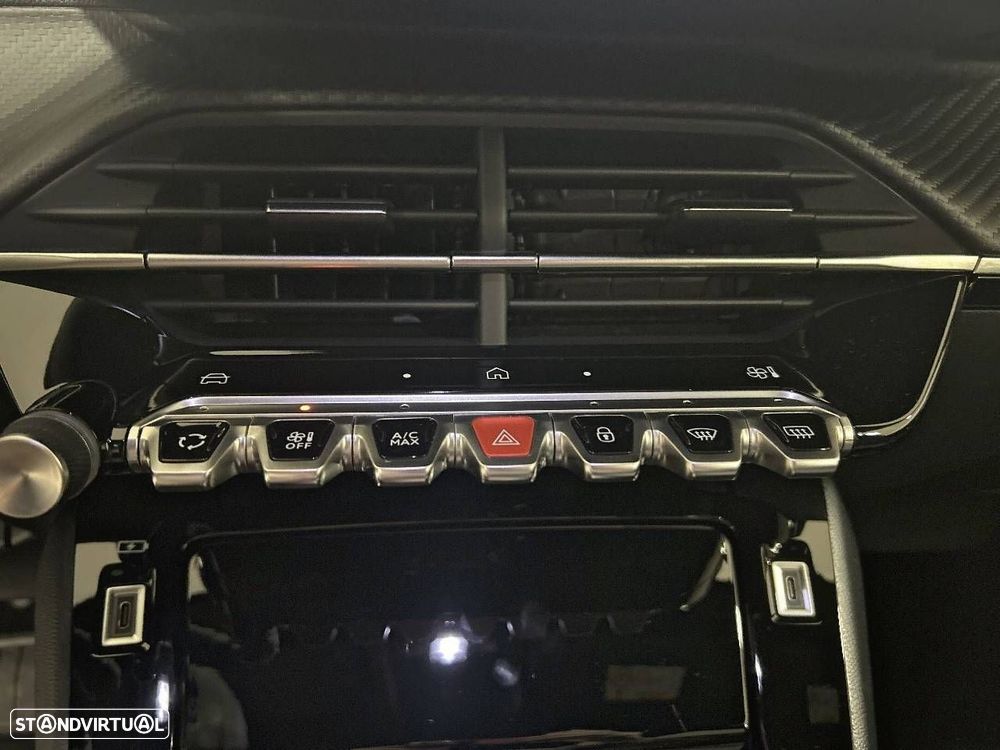 Peugeot 2008 1.2 Hybrid Allure e-DCS6 - 18