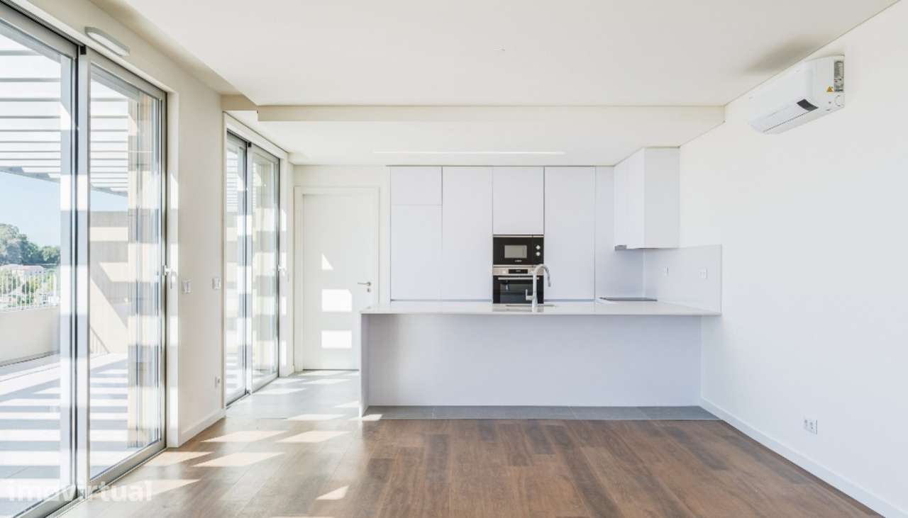 Apartamento T4 com terraço e vistas desafogadas na Maia - Grande imagem: 3/25