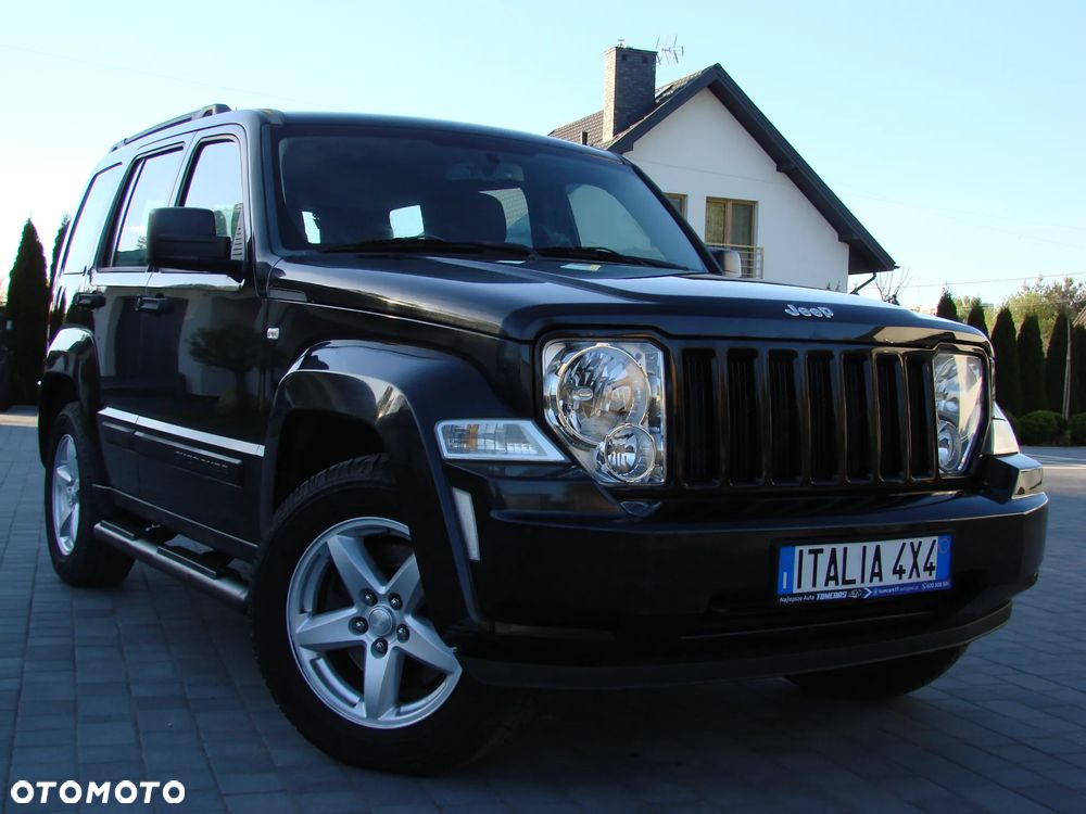 Jeep Cherokee - 8