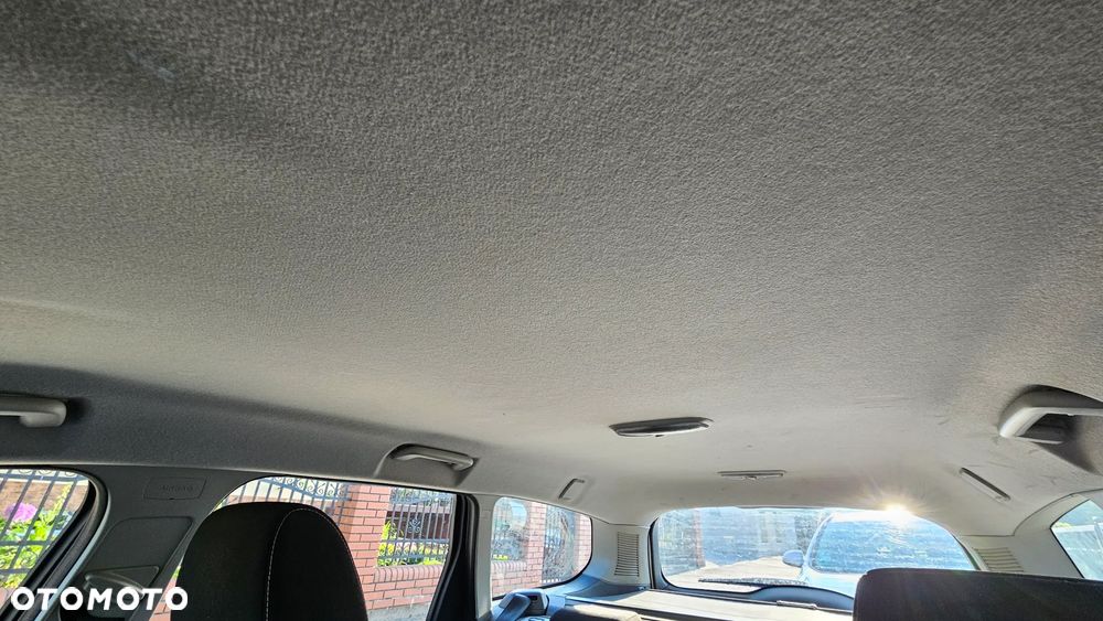 Ford Focus 1.6 TDCi DPF Titanium - 29