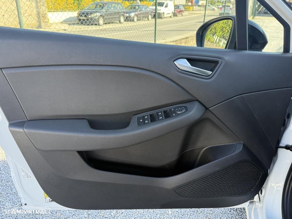 Renault Clio 1.0 TCe Evolution Bi-Fuel - 24