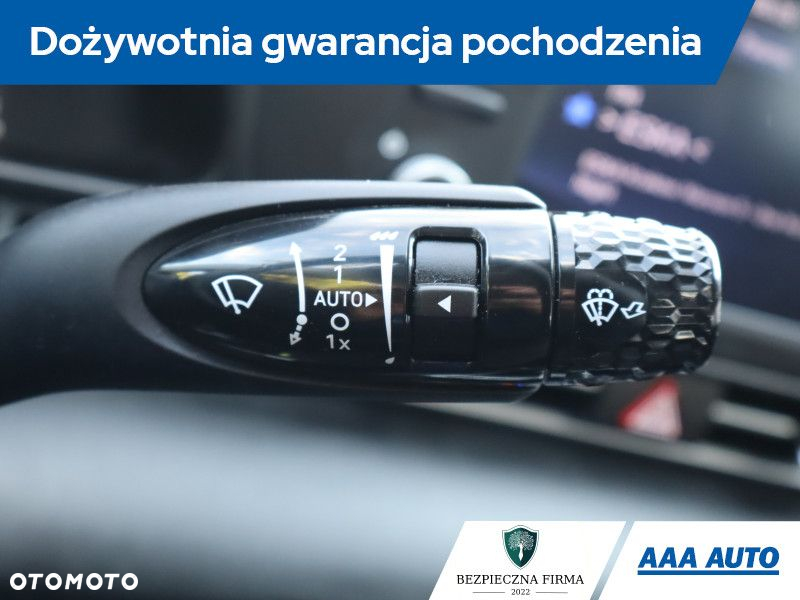 Hyundai Elantra - 20