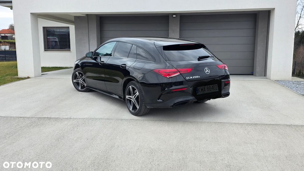 Mercedes-Benz CLA 250 E AMG Line 8G-DCT - 6