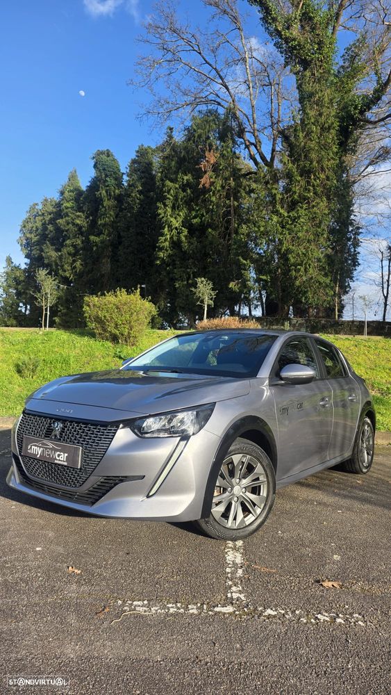 Peugeot e-208 Allure Pack - 3