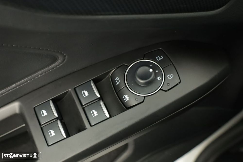 Ford Focus 1.0 EcoBoost MHEV ST-Line X - 20