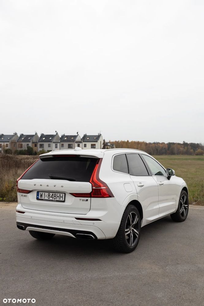Volvo XC 60 T5 AWD R-Design - 7