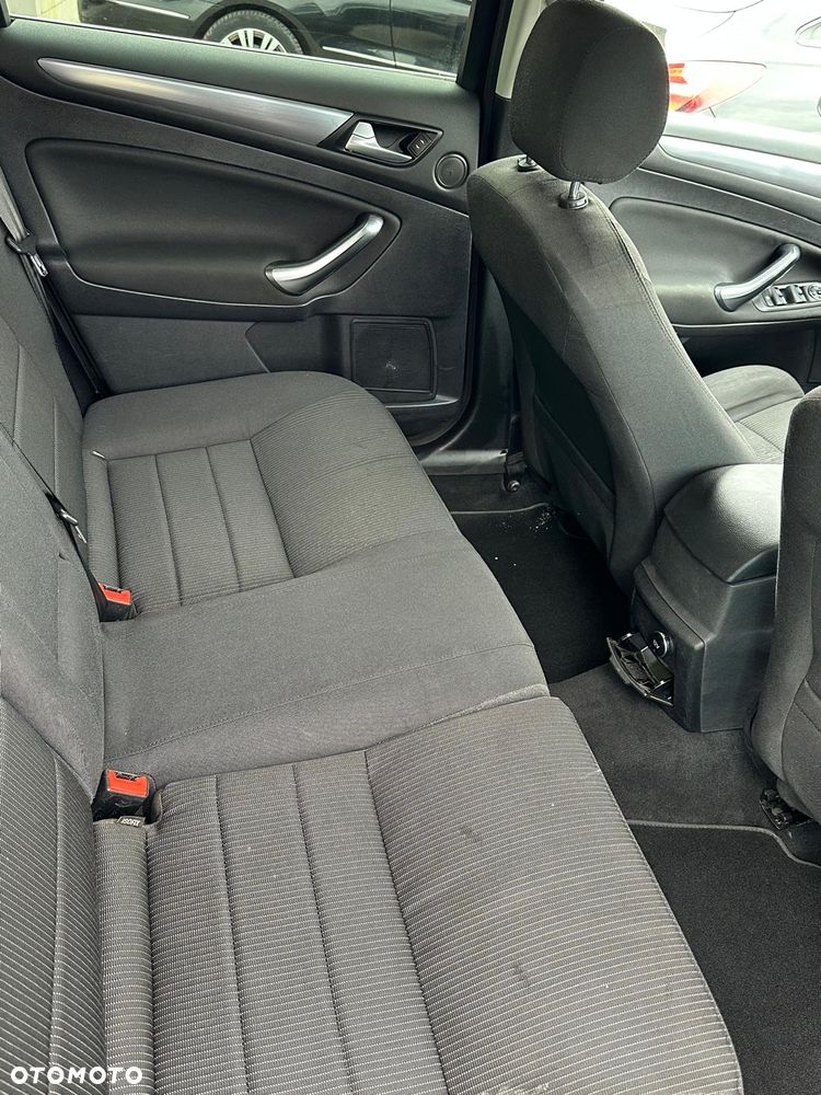 Ford Mondeo - 16