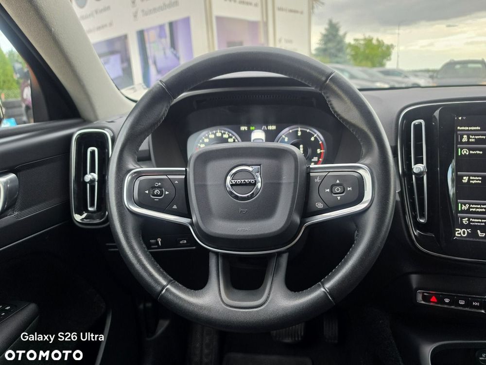 Volvo XC 40 - 39