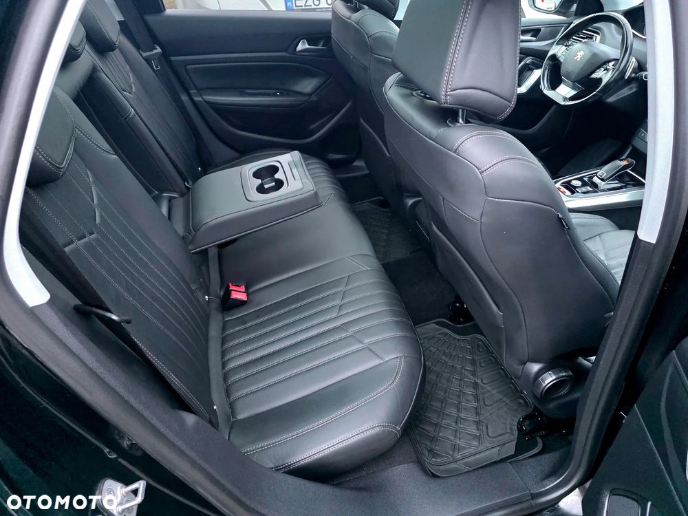 Peugeot 308 - 16
