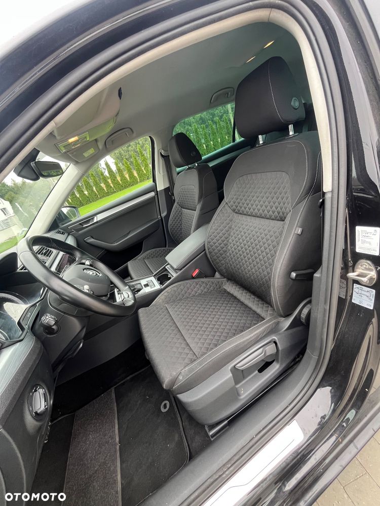 Skoda Superb 2.0 TDI Ambition DSG7 - 13