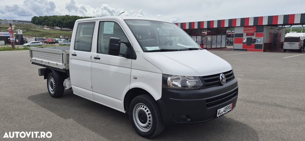 Volkswagen Transporter - 1
