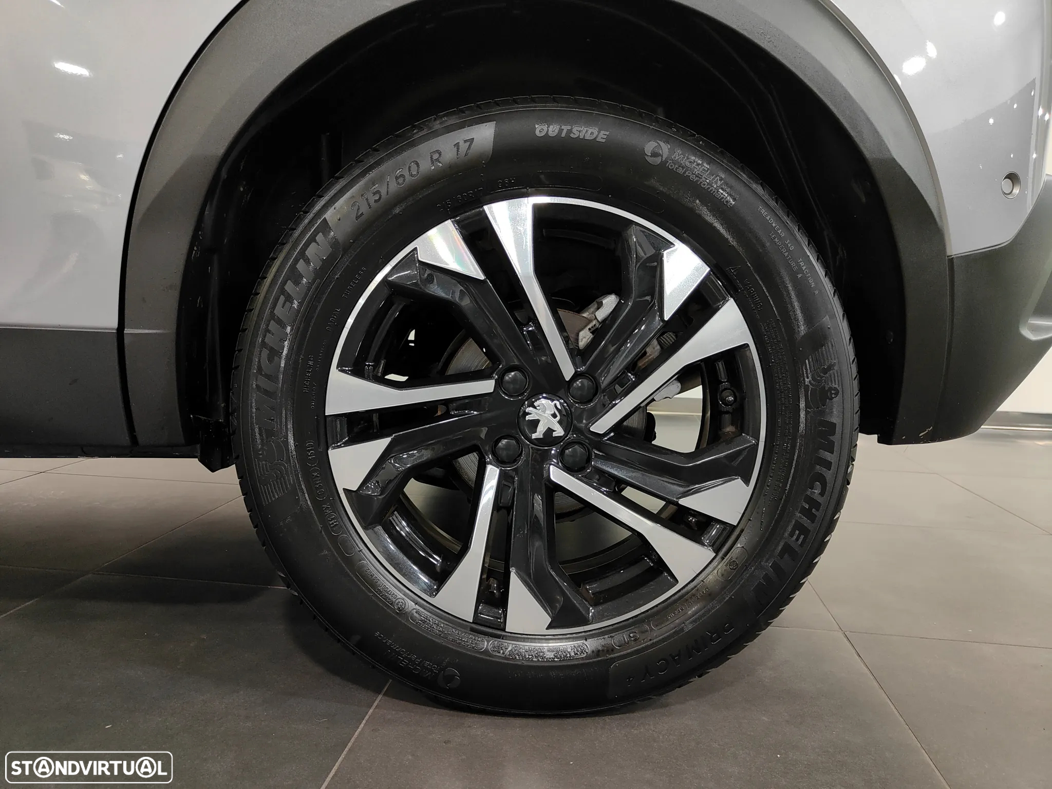 Peugeot 2008 1.2 PureTech GT Line - 34